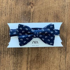 Navy blue bow tie
